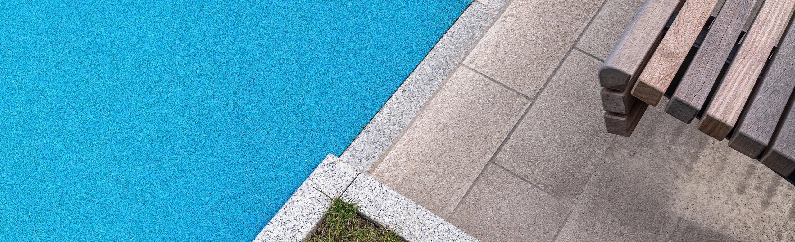 Chemin en revêtement de sol synthétique coloré de REGUPOL