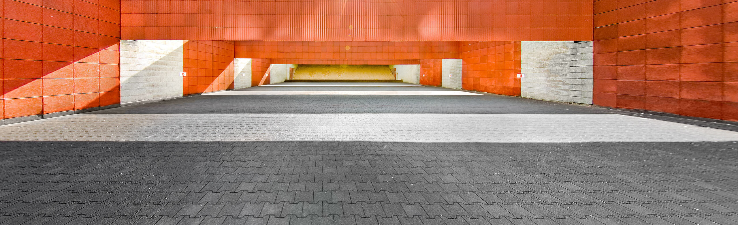 Outdoor shooting range with REGUPOL interlocking pavers An outdoor shooting range with a grey interlocking pavers as floor